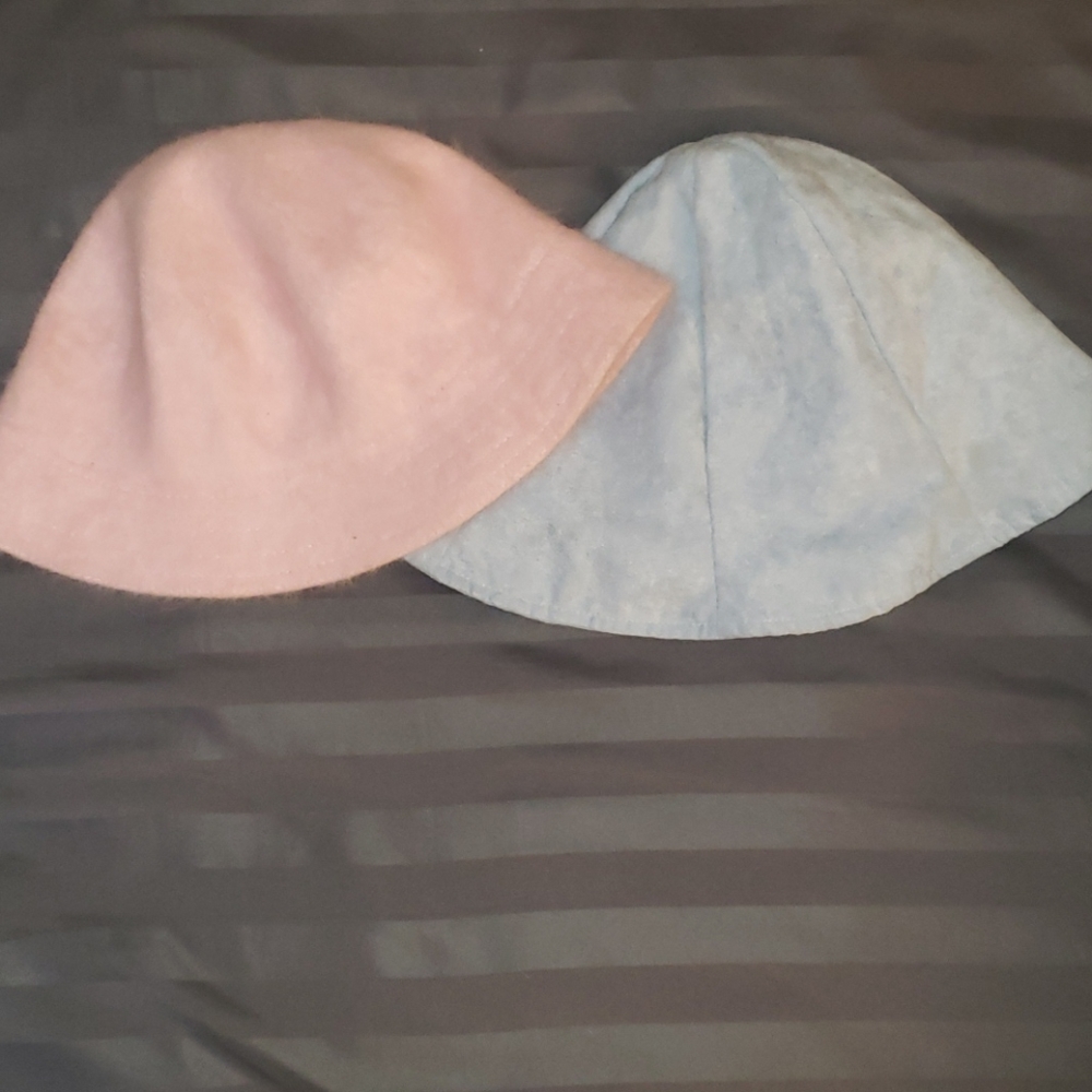 2 bucket hats Y2k
